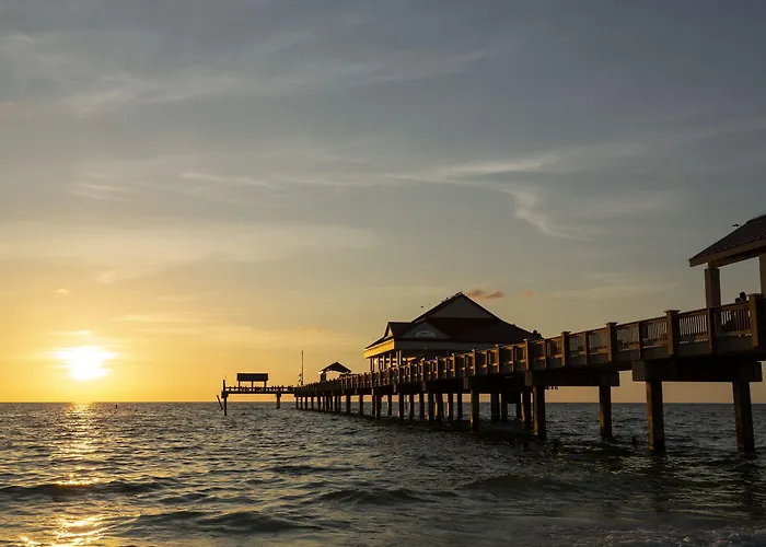 Hilton Clearwater & 4* Clearwater Beach